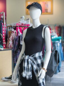 Mannequin modeling outfit